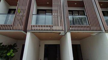 Gambar 2 Brandnew House Modern Townhouse di Jakarta Selatan