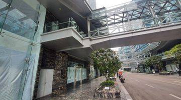 Gambar 4 Kantor di Landmark Pluit

11 lantai