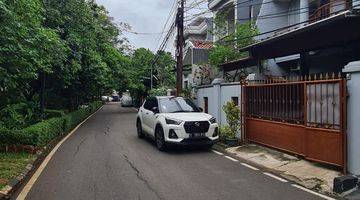 Gambar 1 Rumah Depan Taman 2 Lantai Di Bendungan Hilir