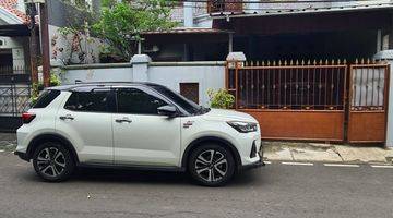 Gambar 2 Rumah Depan Taman 2 Lantai Di Bendungan Hilir