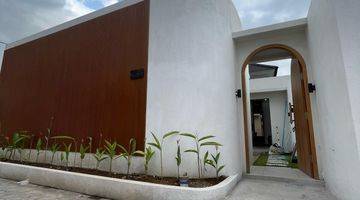 Gambar 1 2M saja villa baru  di Seminyak  fully furnished 