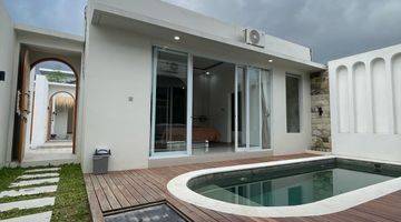 Gambar 2 2M saja villa baru  di Seminyak  fully furnished 