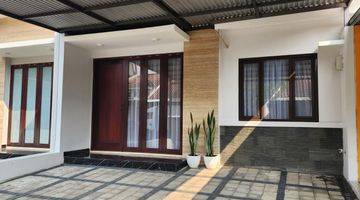 Gambar 2 Rumah Minimalis, Furnished di Kota Baru Parahyangan