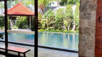 Gambar 3 Luxury Big Villa One Gate System Near Beach At Jimbaran