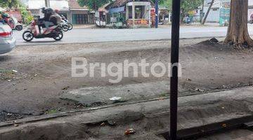 Gambar 2 rumah mojosari pinggir jalan 