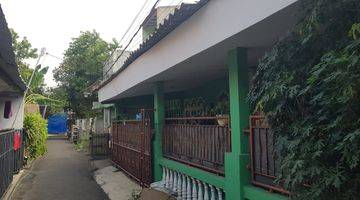 Gambar 2 Rumah Butuh Renovasi Dalam Perumahan Sunter Jaya, Jakarta Utara