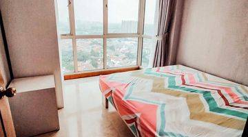 Gambar 4 Disewakan 3BR Puri Imperium Furnished Lantai Tinggi