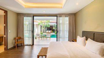 Gambar 2 Beautiful Villa 8 Rooms Super Strategic Location in Kuta