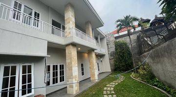 Gambar 1 Fully renovated 6 bedroom house for rent in Kesiman Denpasar