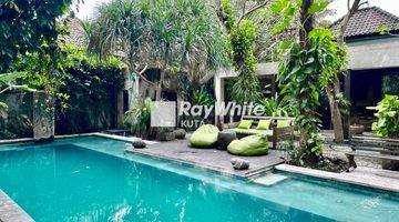 Gambar 1 Botanical Haven Villa for Sale in Kerobokan