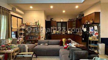 Gambar 4 Rumah Nyaman Townhouse Lebak Bulus Ada Pool Semi Furnished