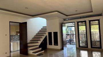 Gambar 3 Rumah Bagus Semi Furnished di Tanah Kusir, Jakarta Selatan