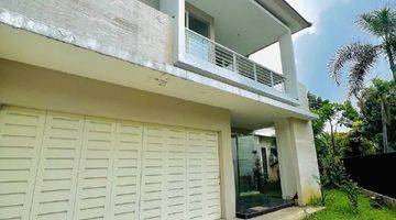 Gambar 2 Rumah Modern Tropical Graha Famili Blok SS 2 Lantai Hadap Utara