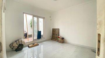 Gambar 4 Rumah Minimalis Semi Furnished Sudah Renovasi di Cinere