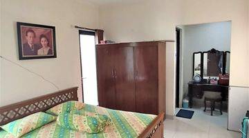 Gambar 2 Rumah Modern Minimalis Nempel Toll 