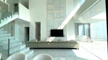 Gambar 5 Rumah Mewah Modern Glass House di Bsd 