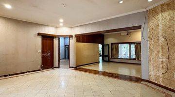 Gambar 4 Rumah Butuh Renovasi Unfurnished SHM di Menteng, Jakarta Pusat