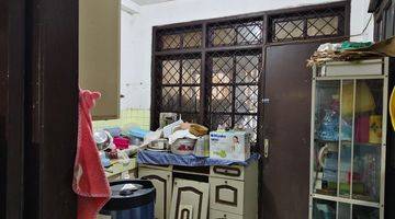 Gambar 3 Rumah Luas 200 Meter Unfurnished SHM di Lebak Bulus, Jakarta Selatan