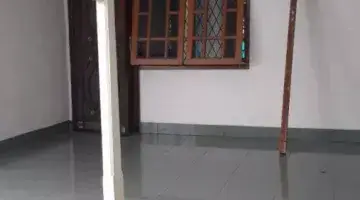 Gambar 1 Rumah 1 Lantai Luas 280 Meter Bagus Unfurnished SHM di Jati Padang. Jakarta Selatan