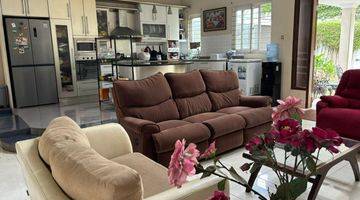 Gambar 5 Rumah 2 Lantai Bagus Semi Furnished SHM di Kemang Pratama Regency, Bekasi