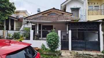 Gambar 1 Rumah Luas 200 Meter Unfurnished SHM di Lebak Bulus, Jakarta Selatan