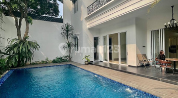 kolam renang rumah baru unit pojok dalam