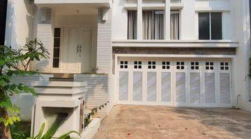 Gambar 2 Rumah Full Furnished 10x33m2 2.5lt 5BR Pantai Indah Kapuk 1 Penjaringan Jakarta Utara