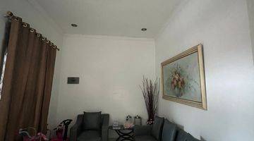 Gambar 4 Dijual Rumah Hook 2 Lantai di Rempoa, Luas Tanah 250m2