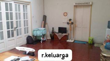 Gambar 4 Dijual Rumah di Menteng (cocok buat : tempat tinggal, cafe/resto, kost2an, kantor) 