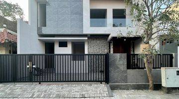 Gambar 1 Langka, jarang ada!
cluster favorite depan, hanya 4M an

Rumah Minimalis New Gress
Citraland Utama

