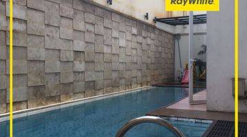 Gambar 1 Mega Kebon Jeruk Rumah Mewah 2,5 Lantai Siap Huni Furnish Private Pool