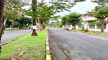 Gambar 1 Intercon Jalan Boulevard Hadap Utara Dimensi 15x30