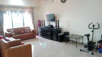 Gambar 2 Apartemen Puncak Marina