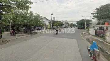 Gambar 2 Ruko Untuk Kantor Di Raden Patah Ada Roof Top