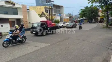 Gambar 5 Ruko Untuk Kantor Di Raden Patah Ada Roof Top