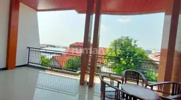 Gambar 1 Rumah Mewah di Kedungmundu Tembalang View Kota Semarang