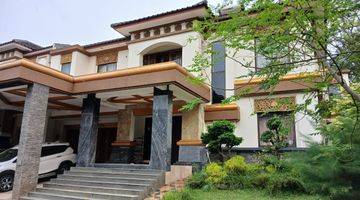 Gambar 1 Rumah Mewah, Murah Sudah Semi Furnished di The Green Bsd City