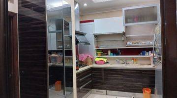 Gambar 5 Rumah Mewah, Murah Sudah Semi Furnished di The Green Bsd City