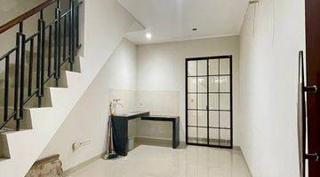 Gambar 1  Rumah Kontrakan Unfurnished di Green Lake City