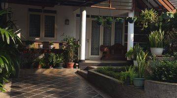 Gambar 1  Rumah di Dago Resort Bandung, Dago 3 Lantai Furnished Bagus