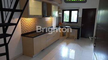 Gambar 5 RUMAH SEMI FURNISHED LUAS TERAWAT DI HUNIAN BERKELAS RAFFLES HILLS CIBUBUR, JAKARTA TIMUR