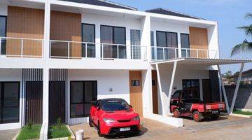 tampak depan rumah dijual serpong free dp