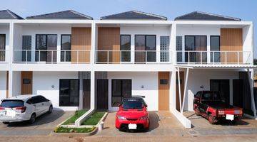 tampak depan rumah dijual serpong free dp