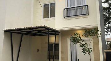 tampak depan rumah baru di serua ciputat