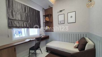 kamar tidur rumah baru di serua ciputat