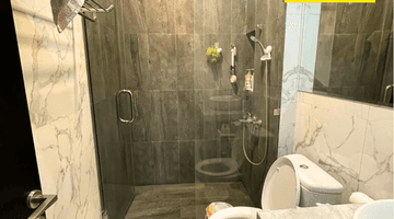 kamar mandi rumah di kota baru parahyangan