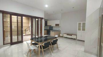 Gambar 1 Rumah Batununggal Semi Furnished