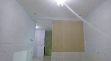 Gambar 2 Rumah tengah kota di Moh Toha kamar tidur 4 murah