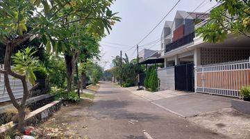 Gambar 2 Dijual rumah 2 lantai di Kav Dki Jakarta Barat