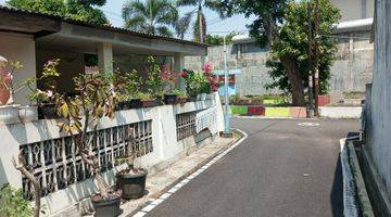 garasi/carport jual rumah hook deket stikes